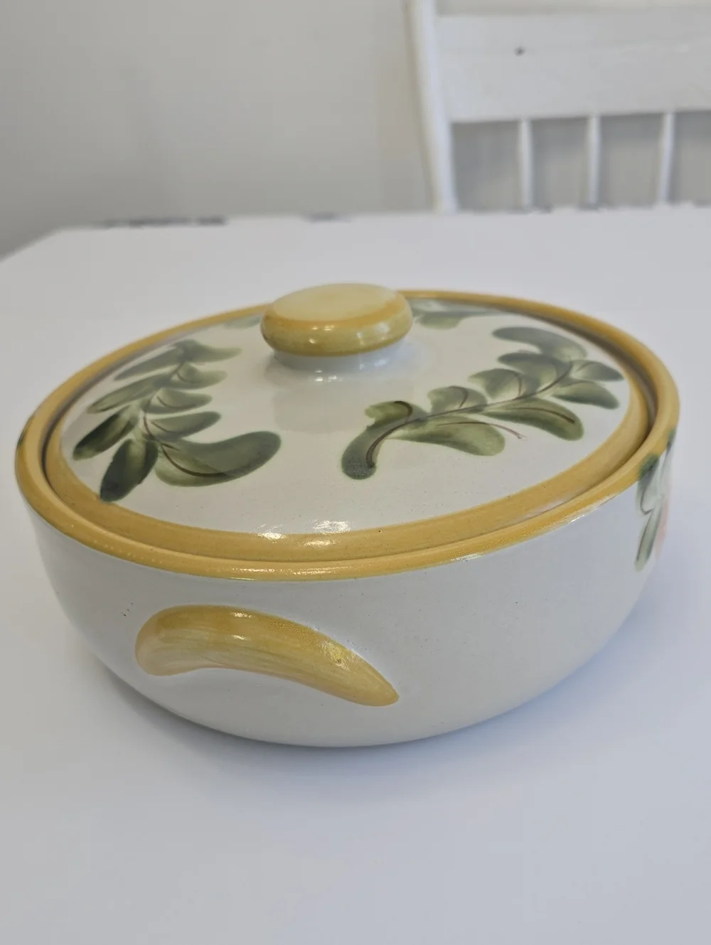 Louisville Stoneware Pottery Floral Lidded Casserole Dish Country Farmhouse